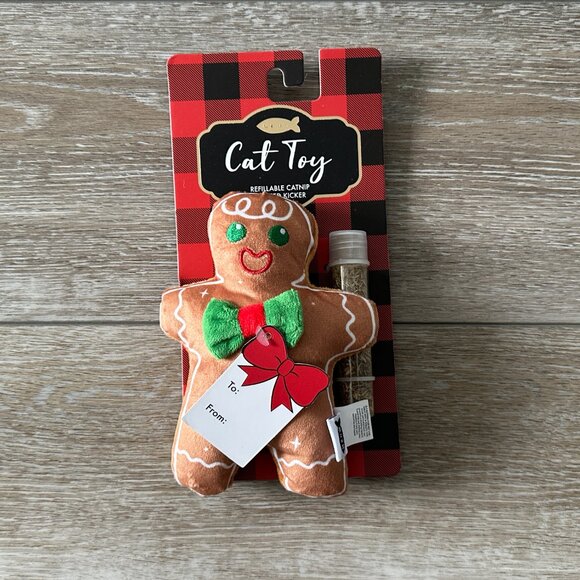 NWT Gingerbread Man Cat Toy Refillable Catnip Stuffed Kicker Cute! - Picture 2 of 6